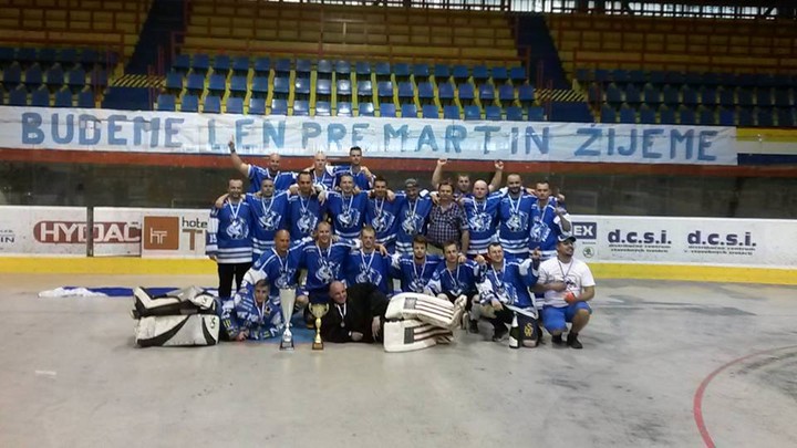 Popradský Fanklub víťazom Hokejbalového turnaja fanklubov